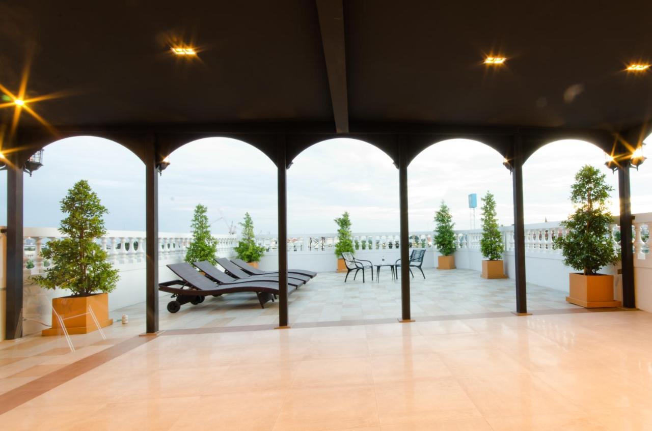 Violet Tower At Khaosan Palace Bangkok Exterior foto